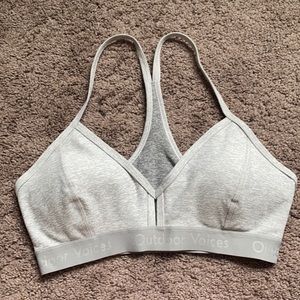 Outdoor Voices Steeplechase Bra in Dove